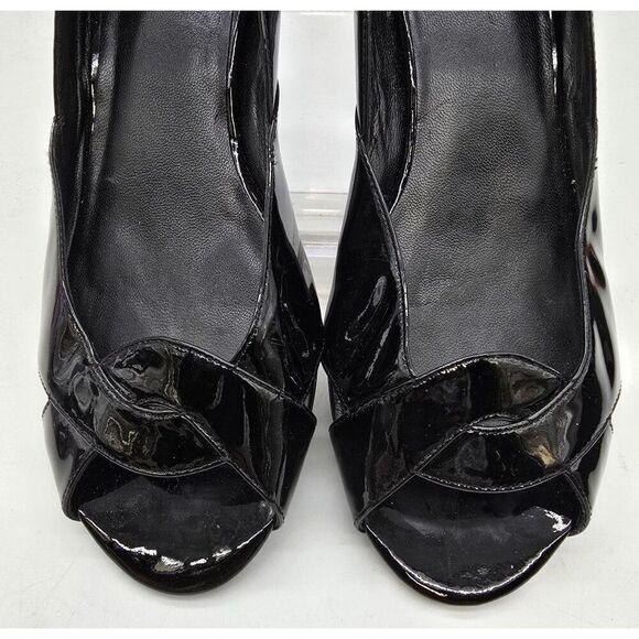 Cole Haan Black Patent Leather Peep-Toe Heels Womens Size 7.5 Elegant Dress Shoe - Picture 3 of 9